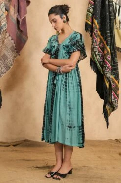 Light Green Tie-Dye Viscose Georgette Embroidery Dress -ZAZU Clothing Shop 2ss23a0369lightgreen4