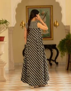 Black Monochromatic Long Flared Mandarin Collar Kurta Dress 13 Black Monochromatic Long Flared Mandarin Collar Kurta Dress -ZAZU Clothing Shop da3375