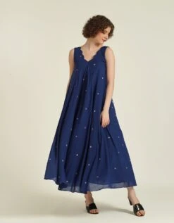Handwoven Jamdani Dress With Scalloped Neckline