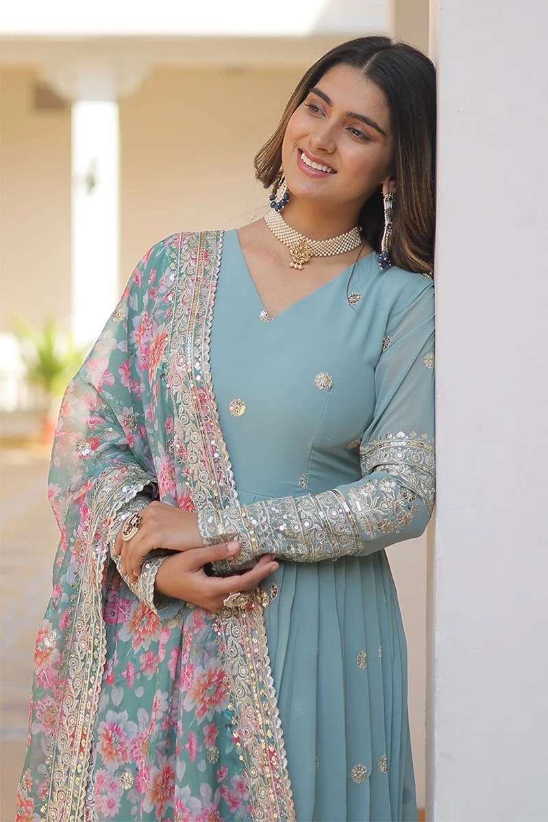 Black Embroidered Dress With Dupatta 8 Black Embroidered Dress With Dupatta - Image 6