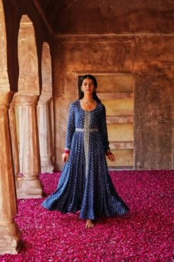 Printed Muslin Dress Has An Thread Embroidery Paired With Thread Embroidery And Thread Emb Belt 11 Printed Muslin Dress Has An Thread Embroidery Paired With Thread Embroidery And Thread Emb Belt -ZAZU Clothing Shop kr3113