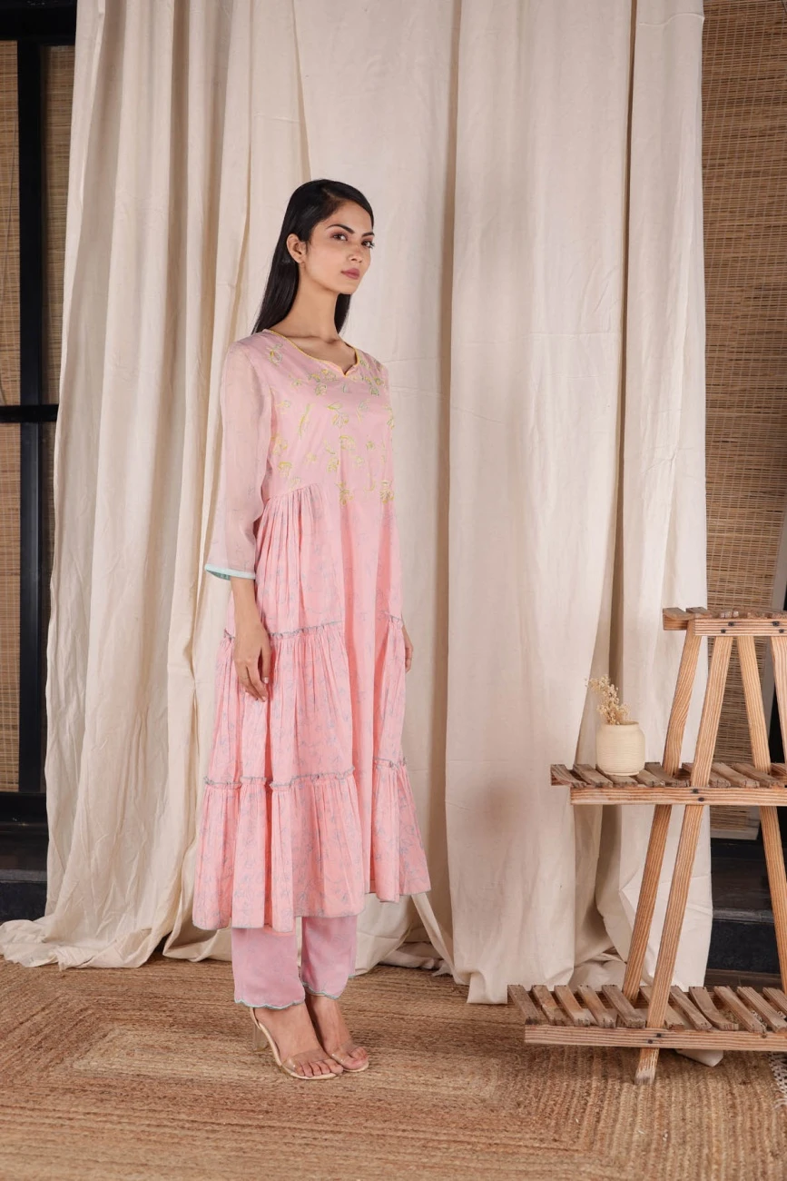 Pink Long Flare Dress Set 4 Pink Long Flare Dress Set - Image 2