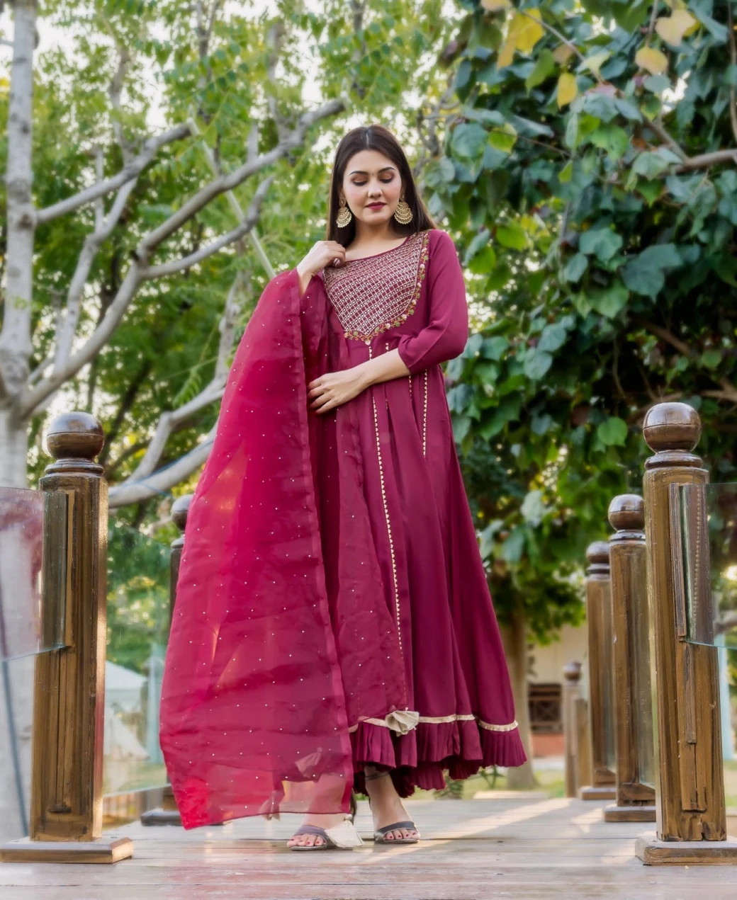 Maroon Hand Embroidered Dress With Mukaish Dupatta 4 Maroon Hand Embroidered Dress With Mukaish Dupatta - Image 2