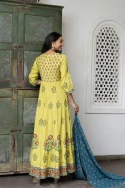 Floral Printed Anarkali Maxi Dress With Printed Dupatta -ZAZU Clothing Shop smc2202mstd4