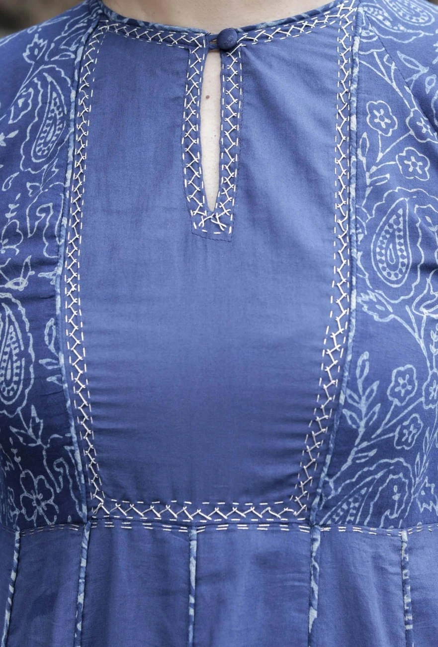 Set Of 3:Dalaja Indigo Cotton Kalidar Kurta Dress, Churidar & Organza Dupatta 6 Set Of 3:Dalaja Indigo Cotton Kalidar Kurta Dress, Churidar & Organza Dupatta - Image 4